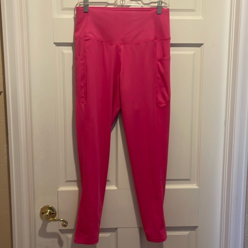 🫧Hot Bubble Gum Pink Workout/Yoga Pants🫧